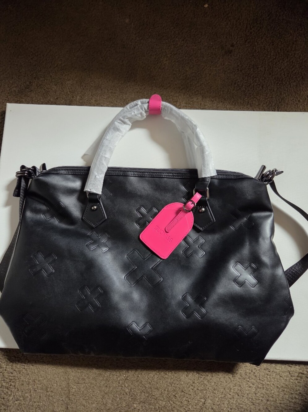 Black Women's Tote Bag with Pink Luggage Tag
